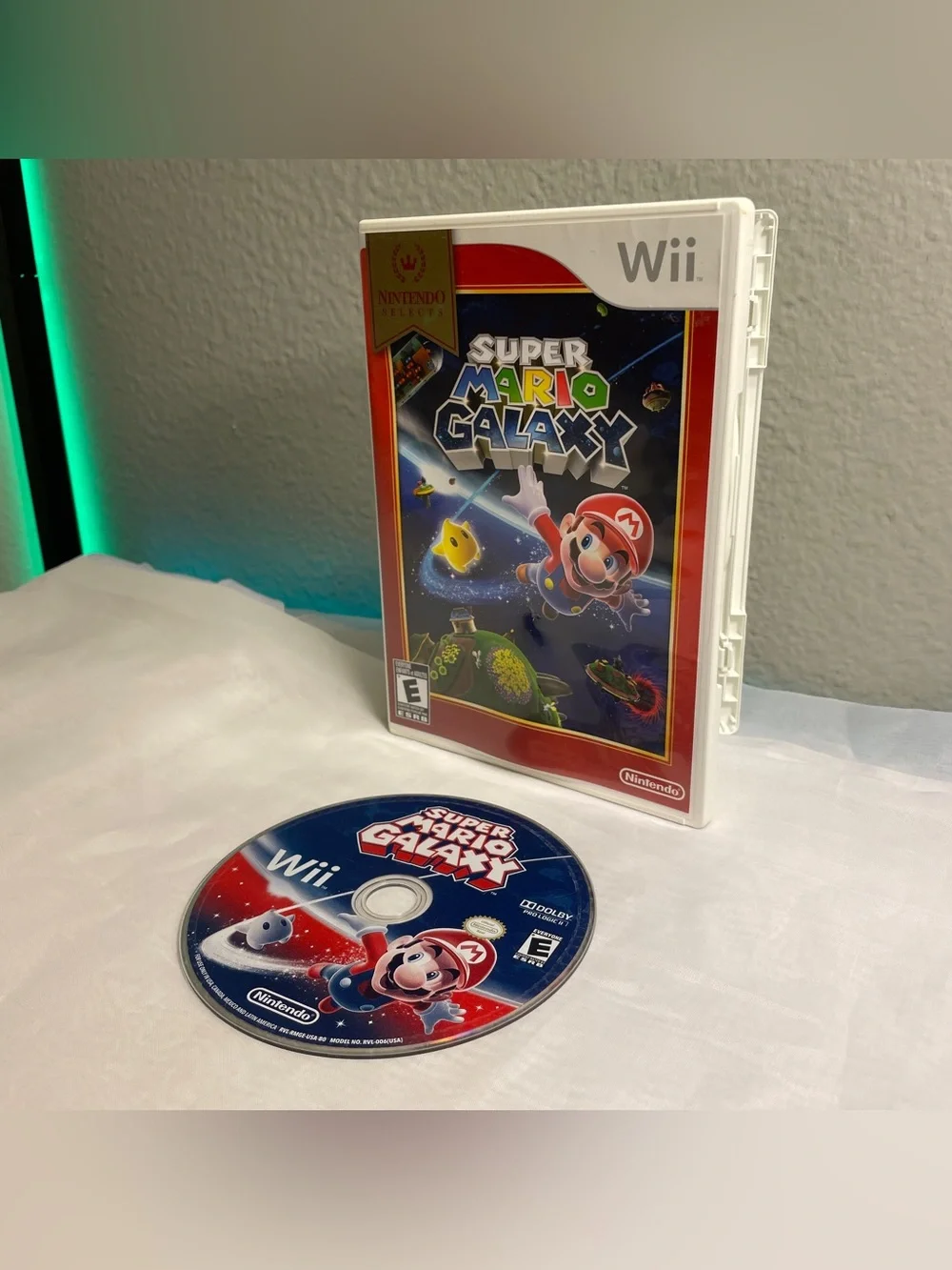 Super Mario Galaxy - Nintendo Wii Nintendo Selects 2011 No Manual Tested & Works